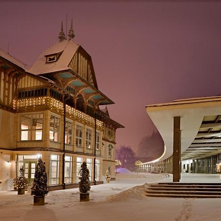 Апартаменти Kapsle Лугачовіце Екстер'єр фото