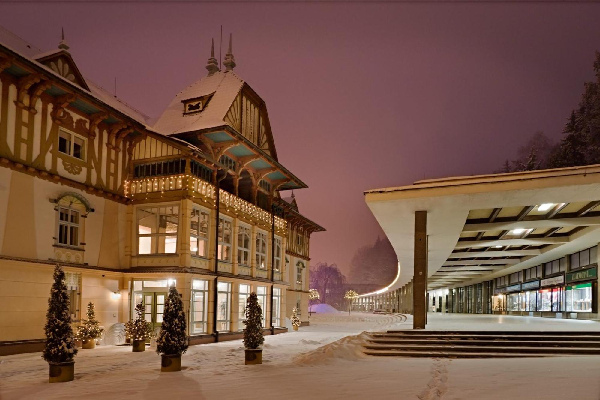 Апартаменти Kapsle Лугачовіце Екстер'єр фото